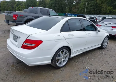 2014 Mercedes-Benz C 250 Sport from USA, damaged, VIN WDDGF4HBXEG203170